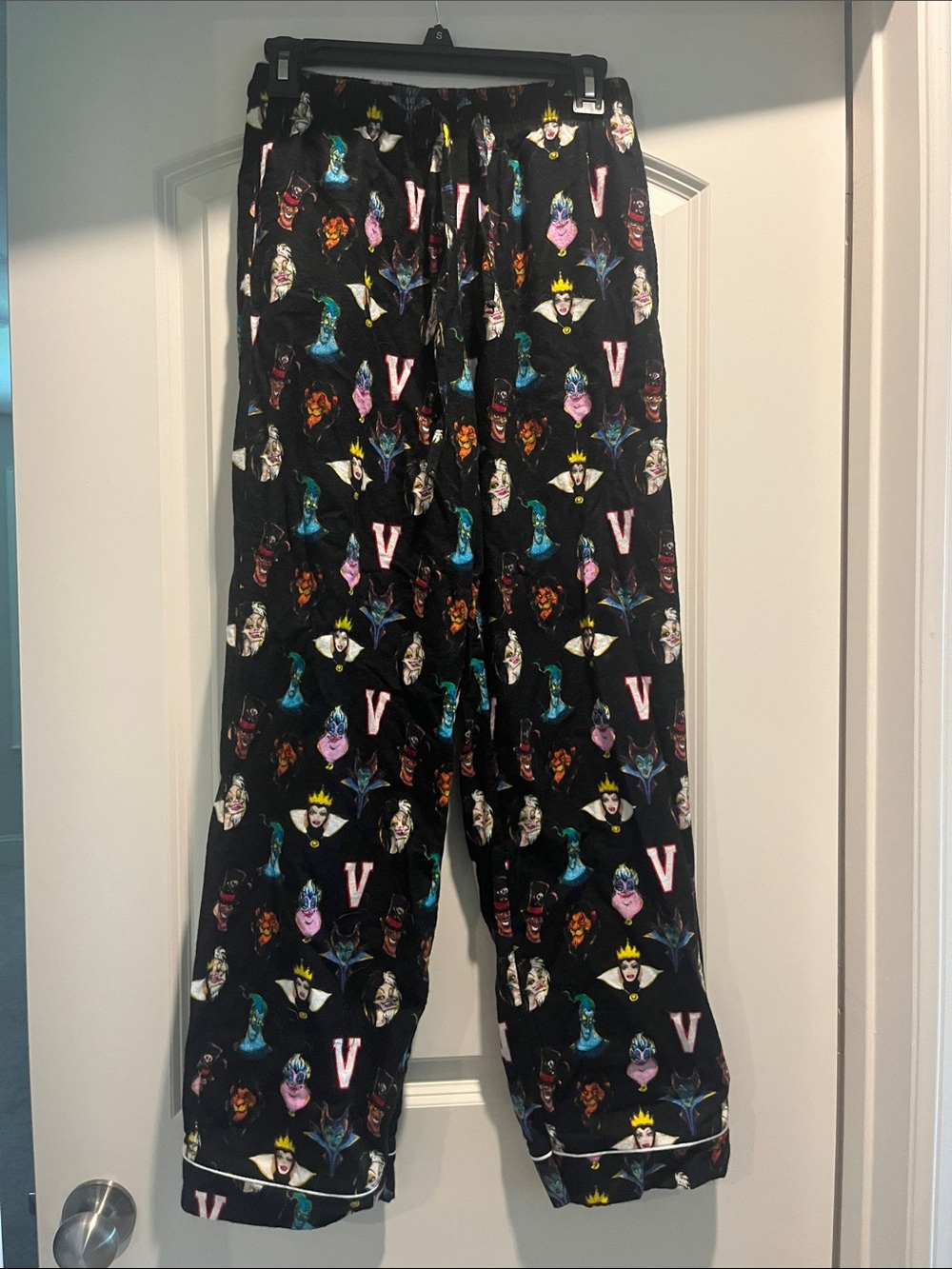 Women’s Disney Forever 21 Villain pajama pants